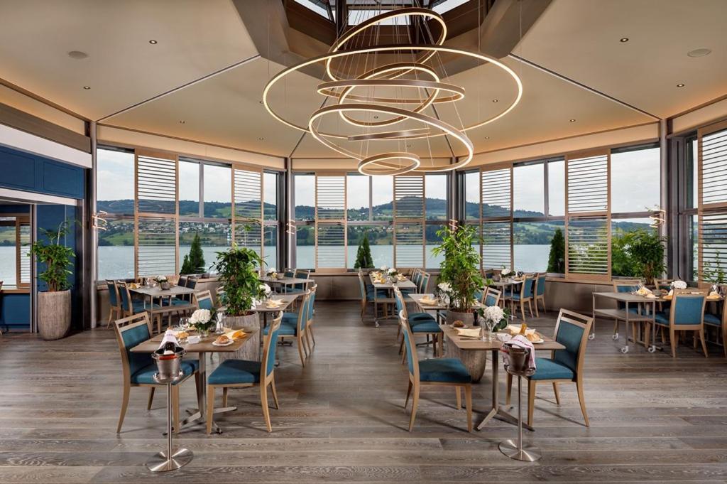 Seehotel Delphin Meisterschwanden Bagian luar foto