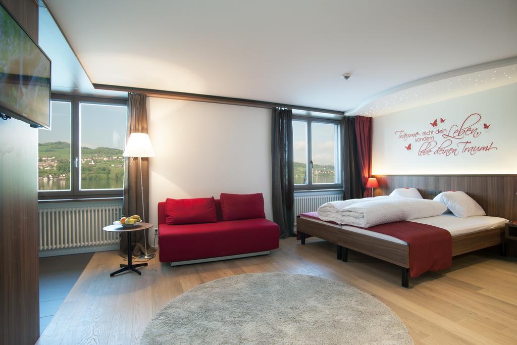 Seehotel Delphin Meisterschwanden Ruang foto